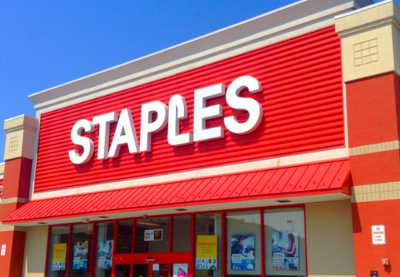 Staples-photo